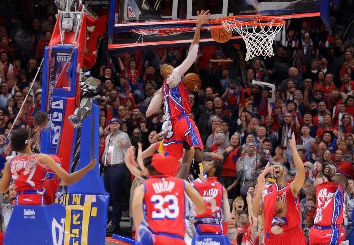 76人老鹰季后赛对决：战术解析与恩比德杨全能表现(图2)